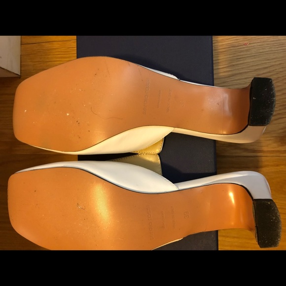 Shoe - Picture 5 of 5